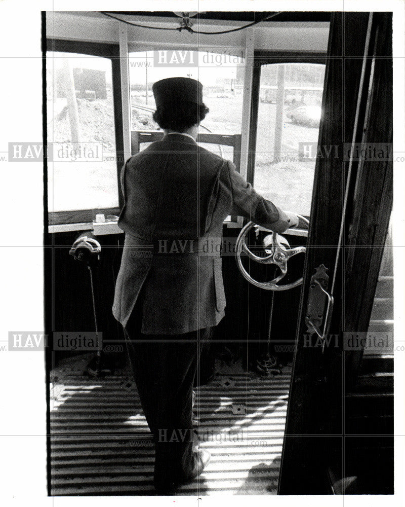 1976 Press Photo Alex Pollock Blvd Trolley - Historic Images
