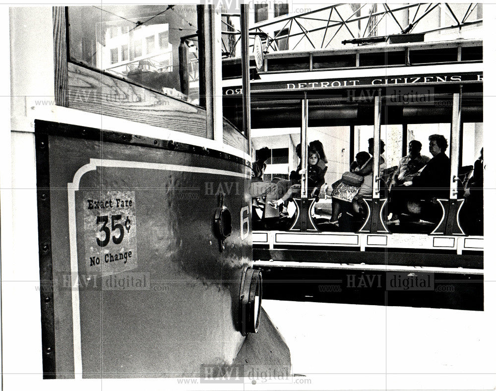 1987 Press Photo travel trolley - Historic Images