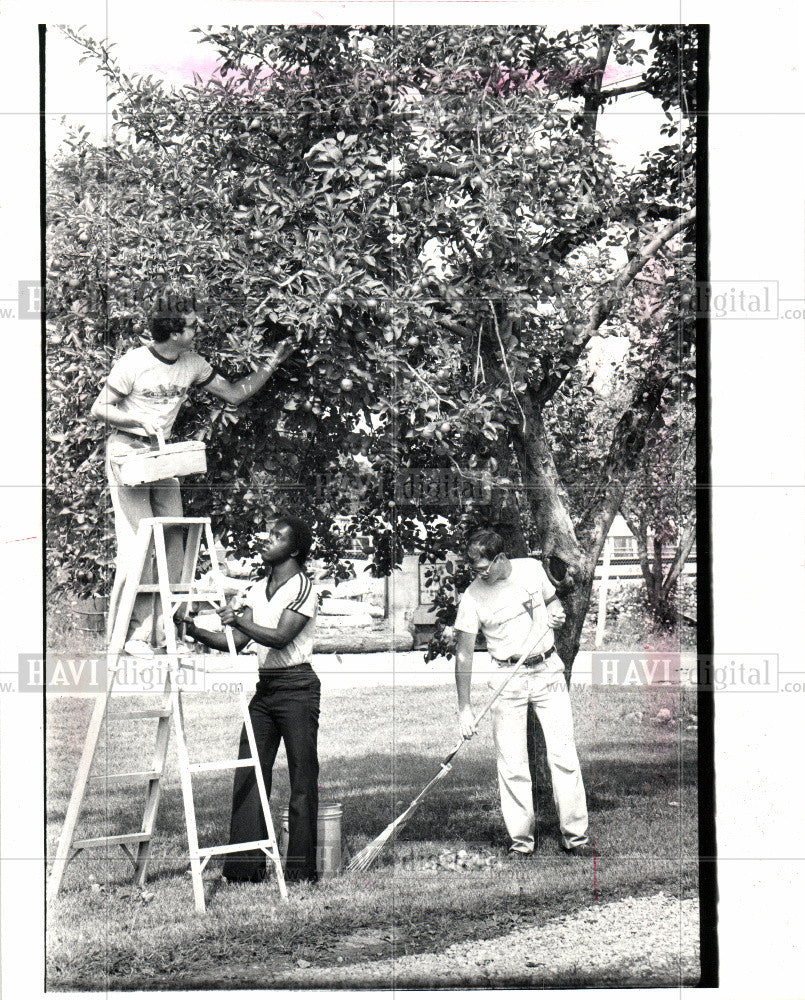 1982 Press Photo Genessee County,Retarded Citizens,1982 - Historic Images