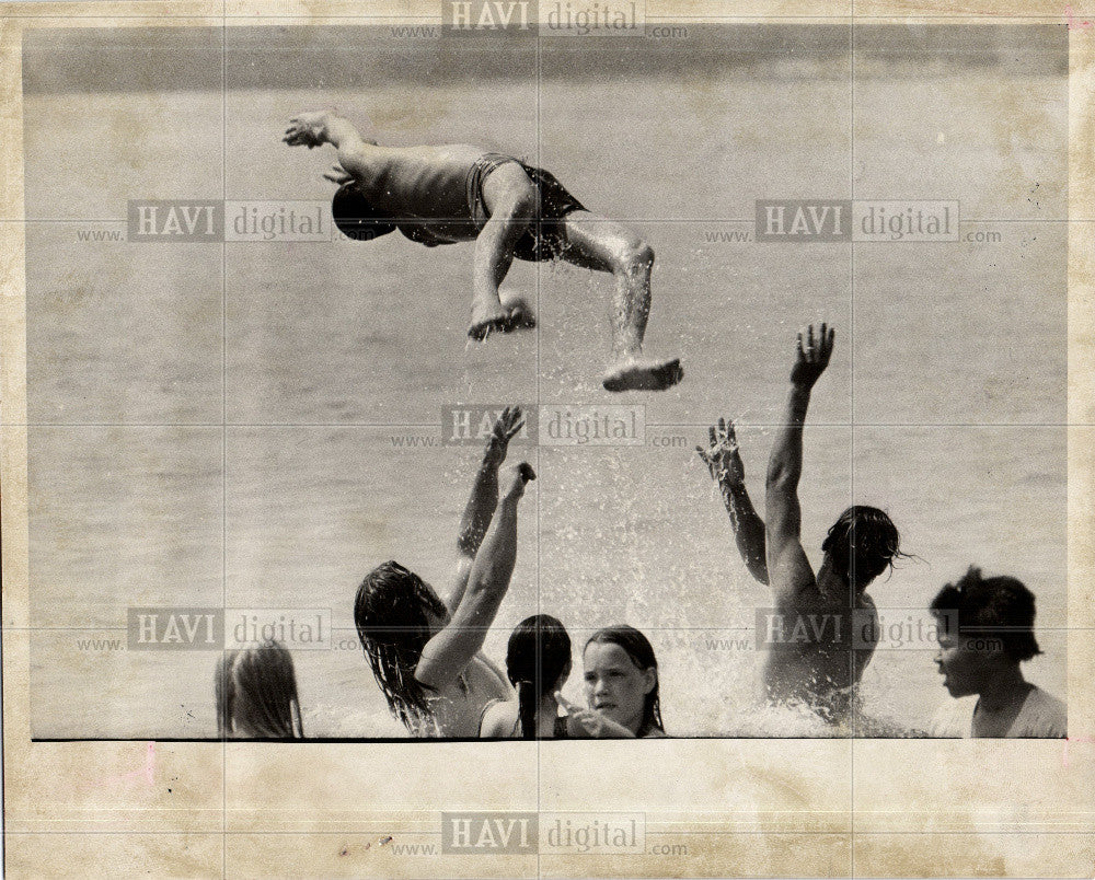 1978 Press Photo swimming,Belle Isle,michigan.1978 - Historic Images