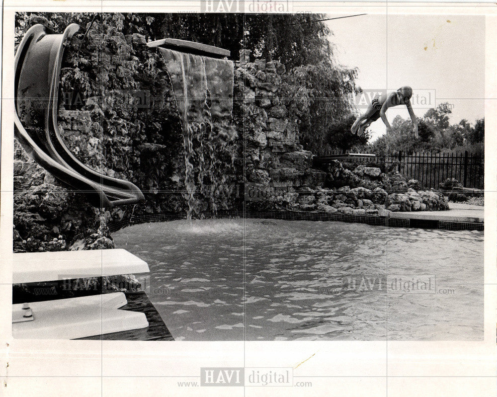 1973 Press Photo swimming pool woods&#39;pool - Historic Images