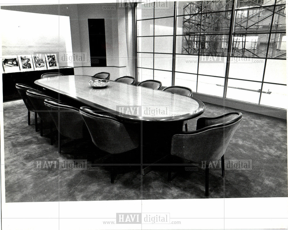 1985 Press Photo STROH&#39;s Conference room - Historic Images