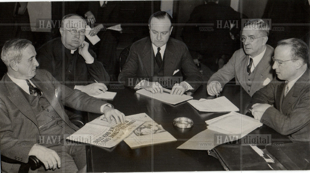 1937 Press Photo Mayor couzens - Historic Images