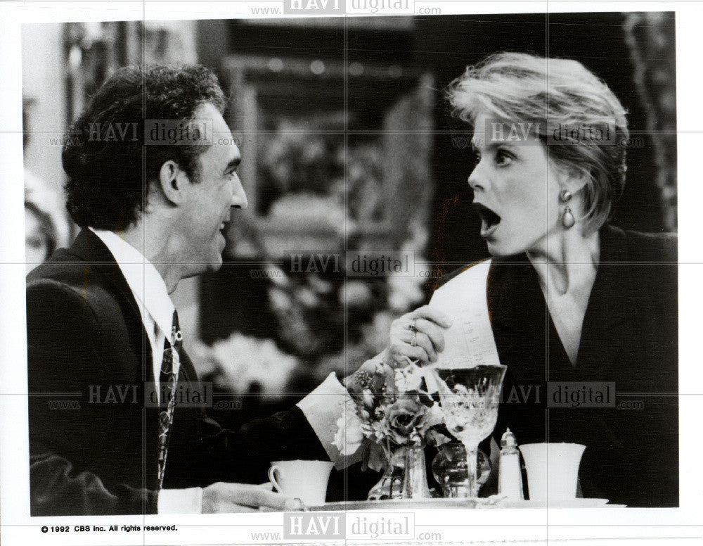 1992 Press Photo segment of content broadcast on tv - Historic Images