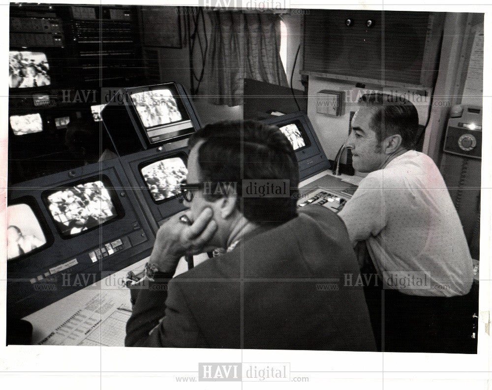 1976 Press Photo television engineers and inventors - Historic Images