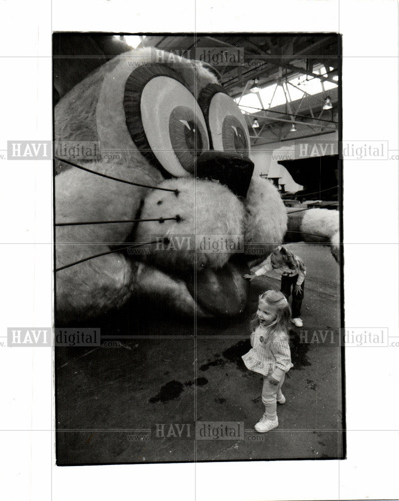 1988 Press Photo Thanksgiving Day Parade - Historic Images