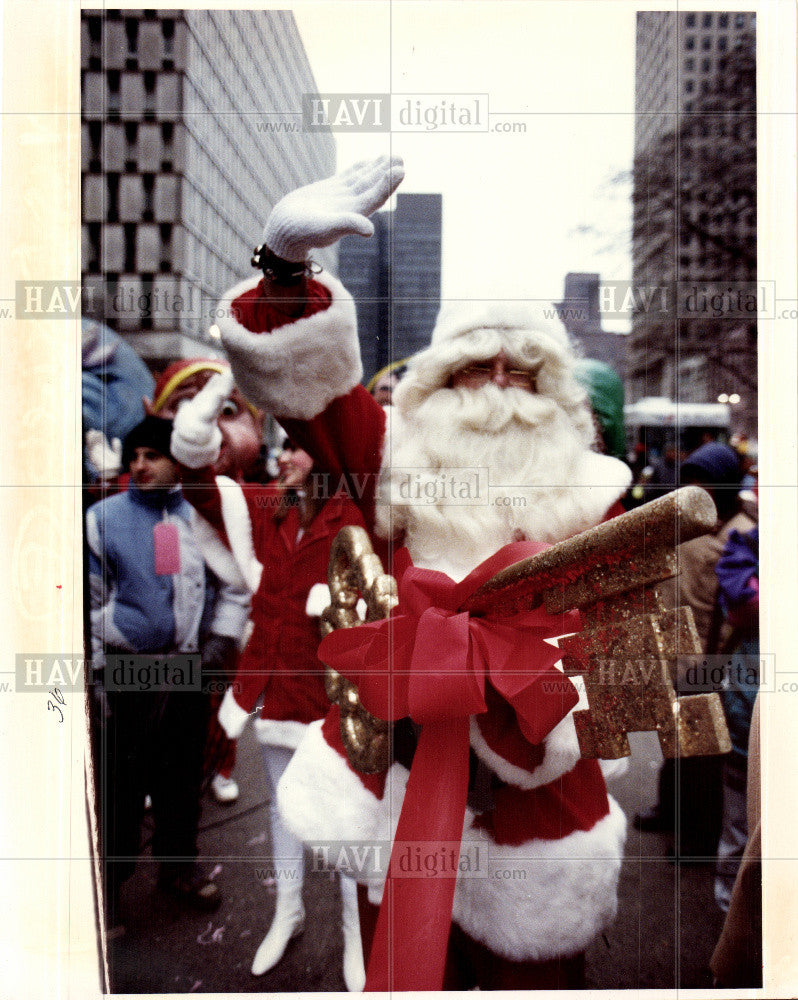 1991 Press Photo Santa Claus - Historic Images