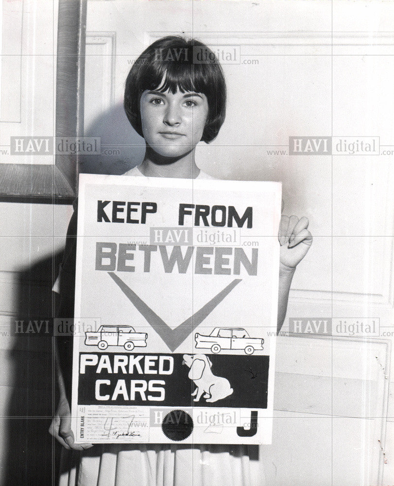 1964 Press Photo TRAFFIC SAFETY POSTERS CLAIRE - Historic Images