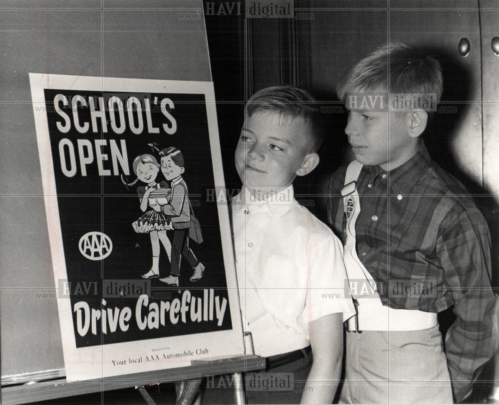 1965 Press Photo Detroit, school, traffic safety - Historic Images