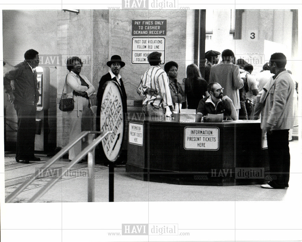 1973 Press Photo Traffic Court - Historic Images