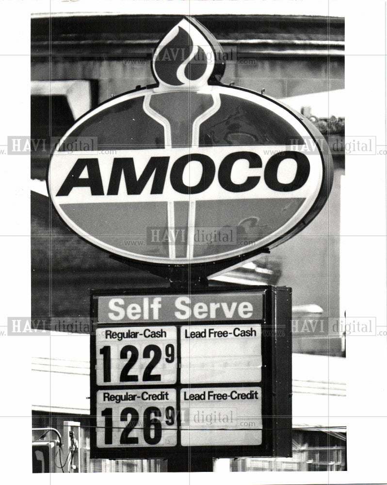 Trademark 1982 Vintage Photo Print - Historic Images trademark-1982-vintage-photo-print-historic-images