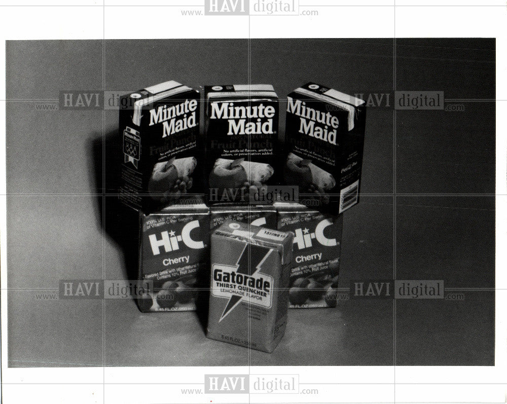 1991 Press Photo juice boxes gatorade minute maid - Historic Images