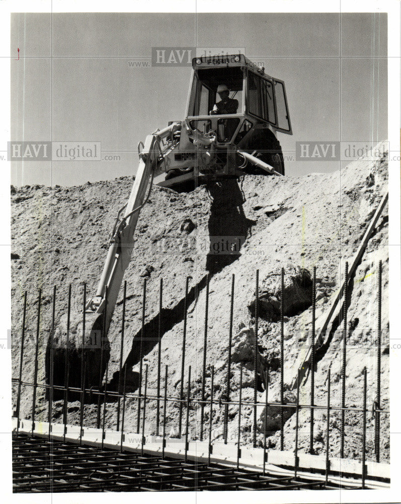 1978 Press Photo Tractors - Historic Images