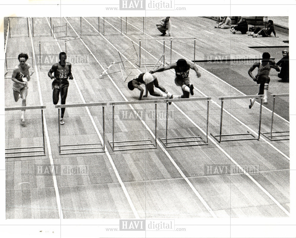 Press Photo Track - Historic Images