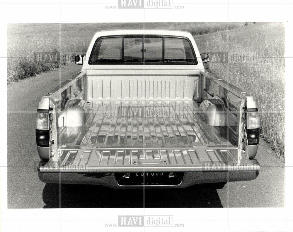 1992 Press Photo series of compact pickup trucks - Historic Images