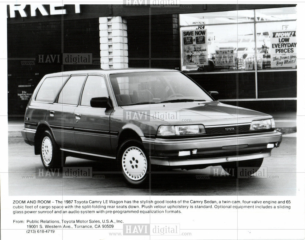 1986 Press Photo Toyota Camry LE Wagon Automobile 1987 - Historic Images