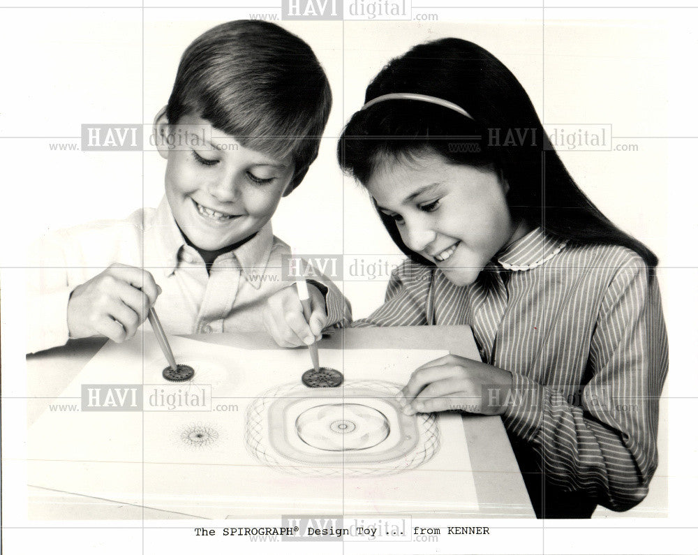 1987 Press Photo Toy The Spirograph - Historic Images