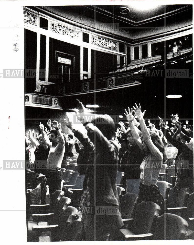 1975 Press Photo specific form of mantra meditation - Historic Images