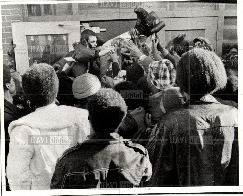 1976 Press Photo unemployment office Rick Copeland - Historic Images