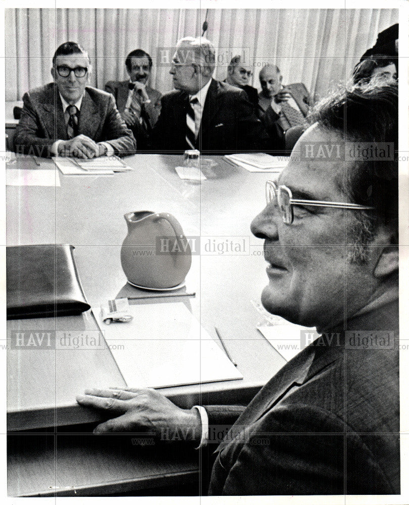 1973 Press Photo UAW contract negotiations Ford - Historic Images