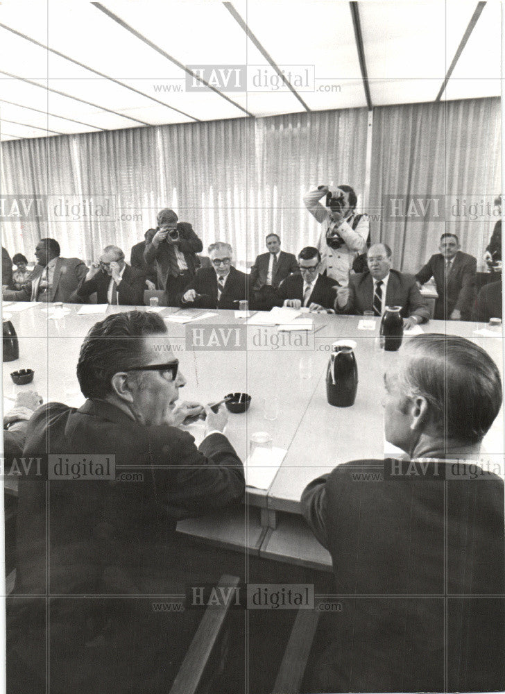 1970 Press Photo UAW Contract Negotiations Ford 1967 - Historic Images