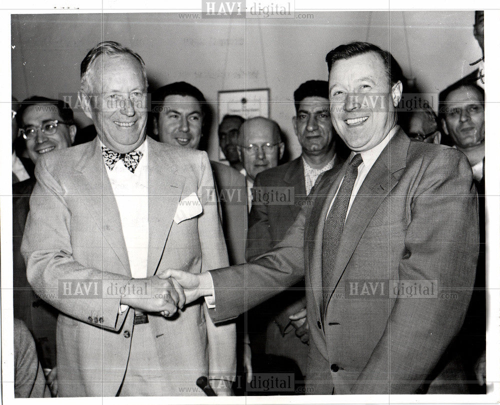 1955 Press Photo UAW CONTRACT NEGOTIATIONS GM 1955 - Historic Images