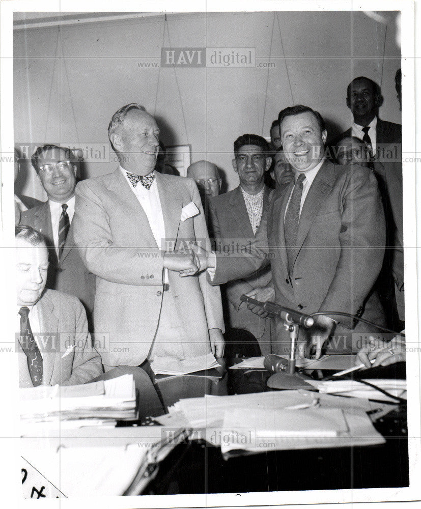 1955 Press Photo UAW Contract Negotiations  (GM1955) - Historic Images