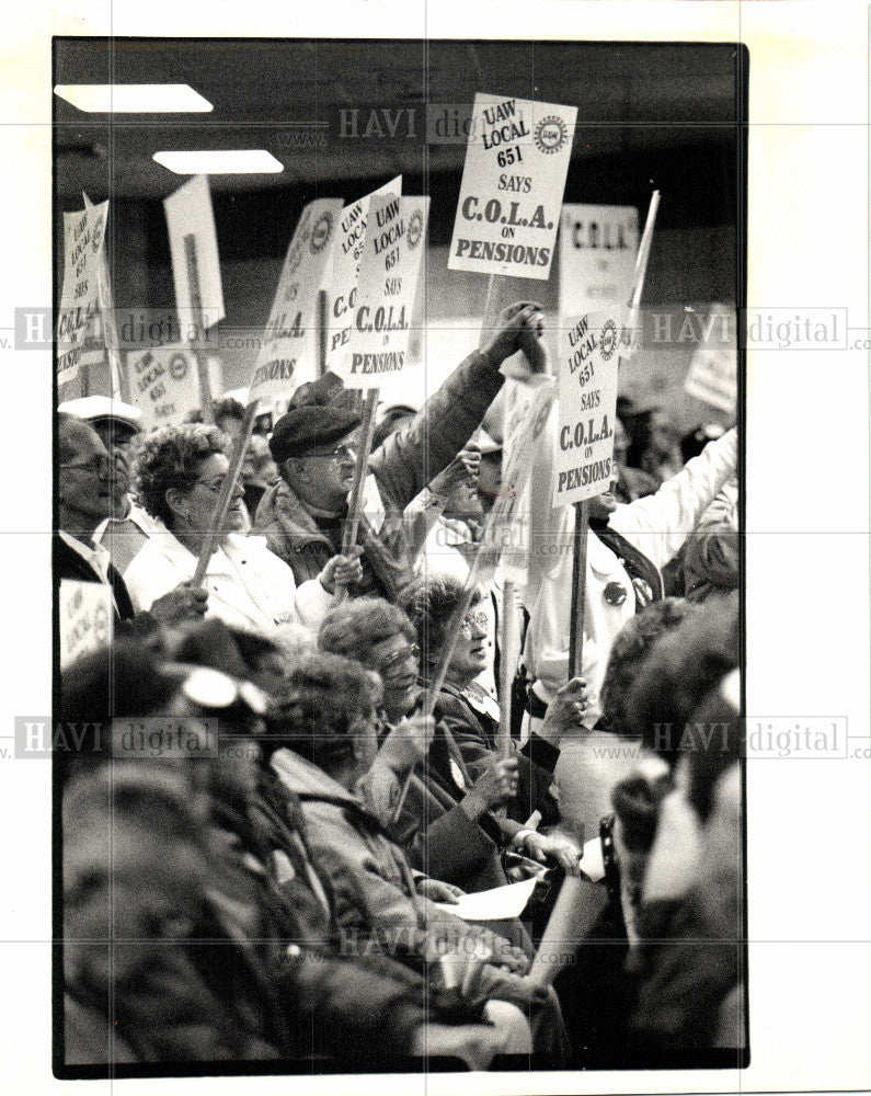 1980 Press Photo UAW cost-of-living adjustments pension - Historic Images