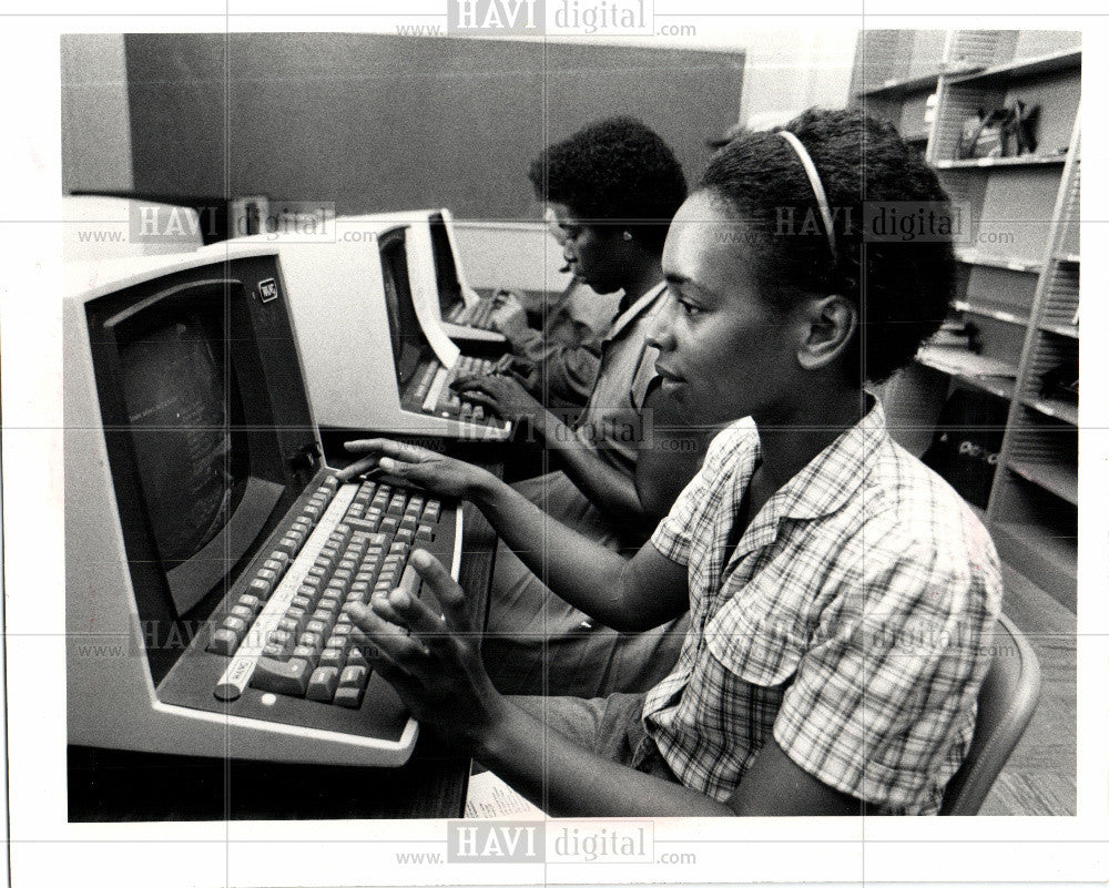 1983 Press Photo Cleta Bufkin Wayne State University - Historic Images