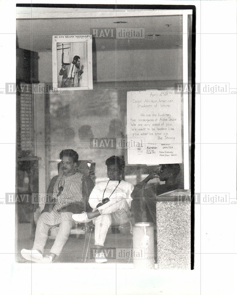 1989 Press Photo Wayne State University Protest - Historic Images