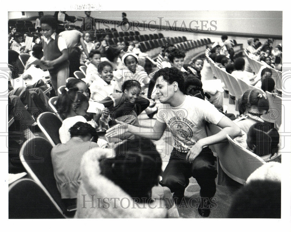 1982 Press Photo Fred Santiago WSU Dance Company - Historic Images