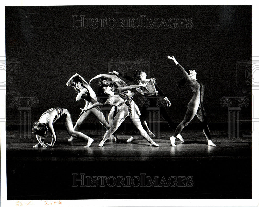 1990 Press Photo wayne state u, dance compnay - Historic Images