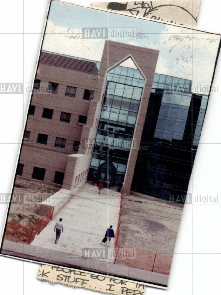 1990 Press Photo Wayne State University building - Historic Images