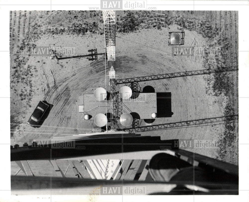 1963 Press Photo 300 foot tower - Historic Images