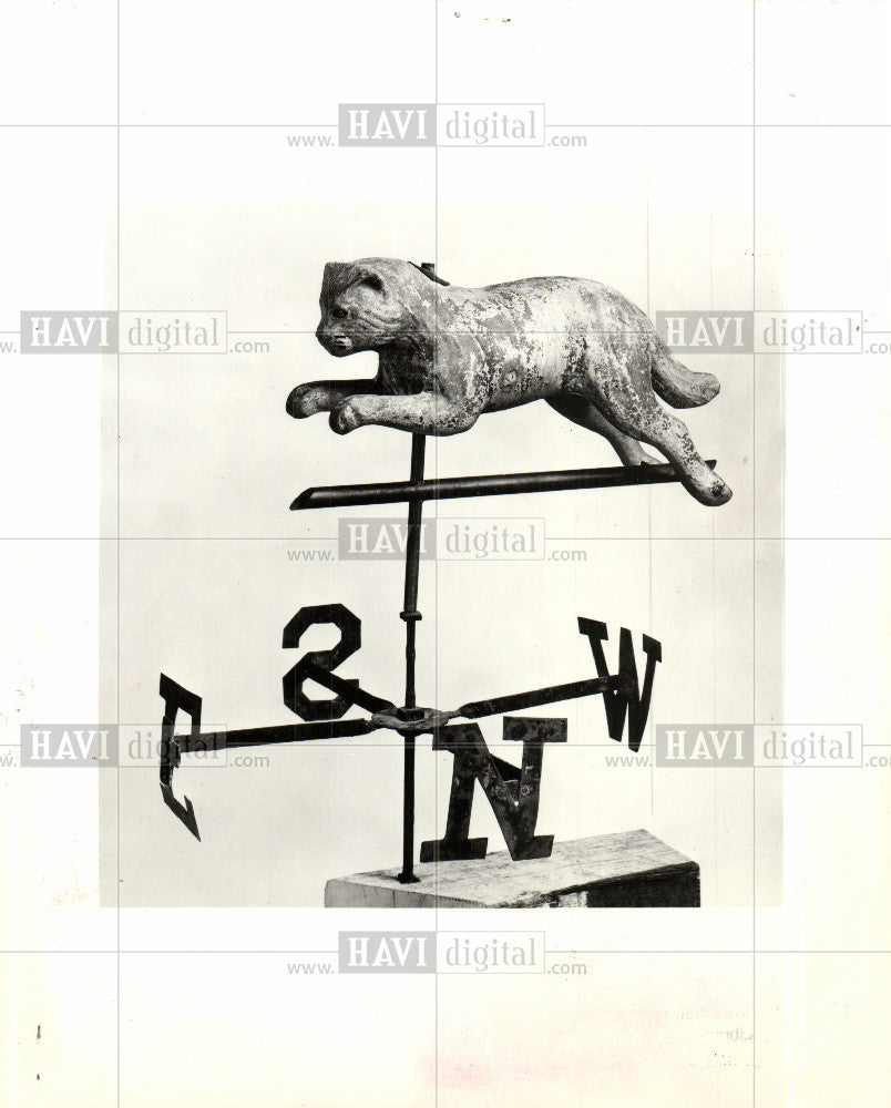 1976 Press Photo Cat Weather Vane Metal Carousel - Historic Images