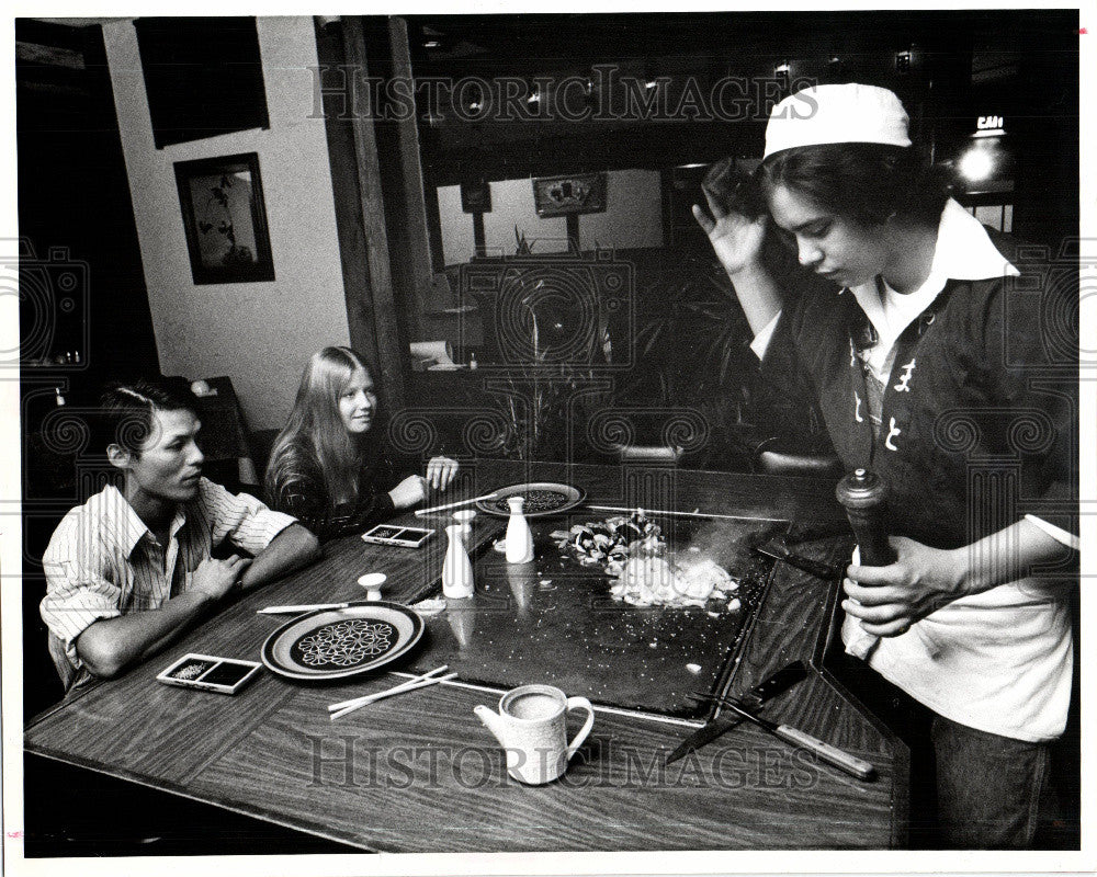 1970 Press Photo Teppan Gary Hewelt Yamato Restaurant - Historic Images