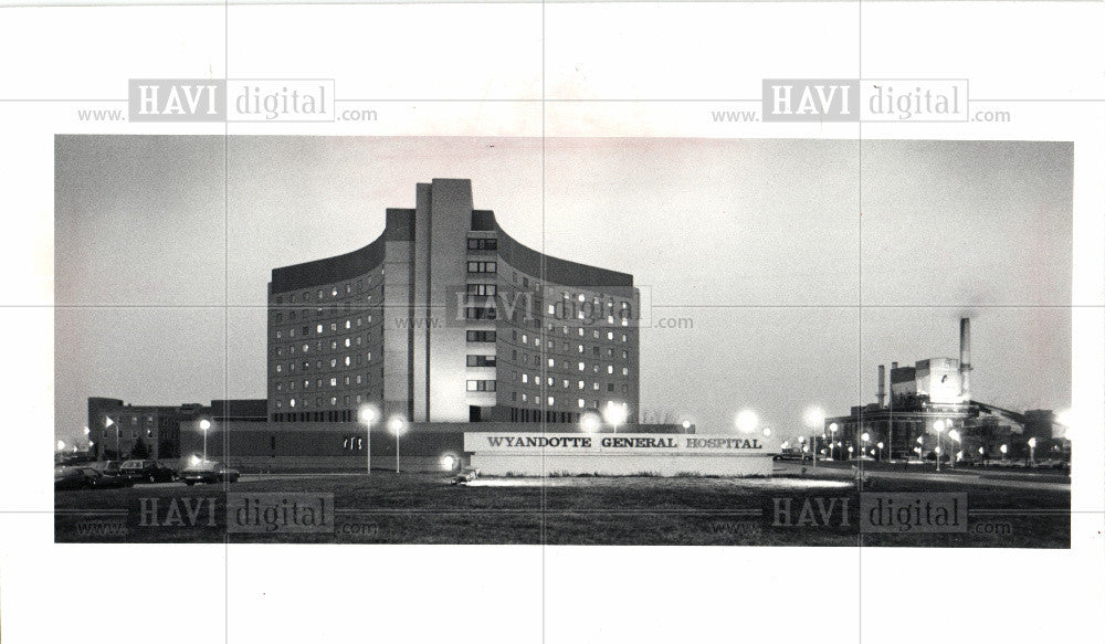 1983 Press Photo Economic Survival - Historic Images