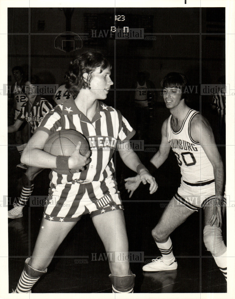 1975 Press Photo Women in Sports - Historic Images