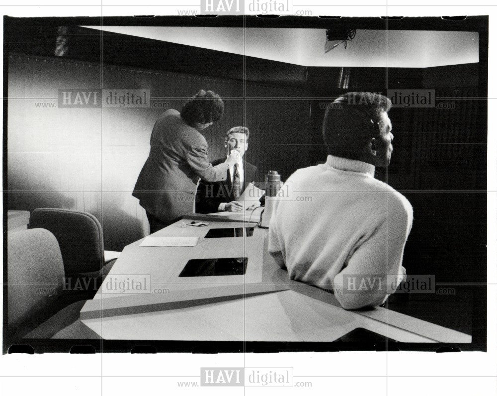 1989 Press Photo WKBD-TV Detroit Michigan channel 50 - Historic Images