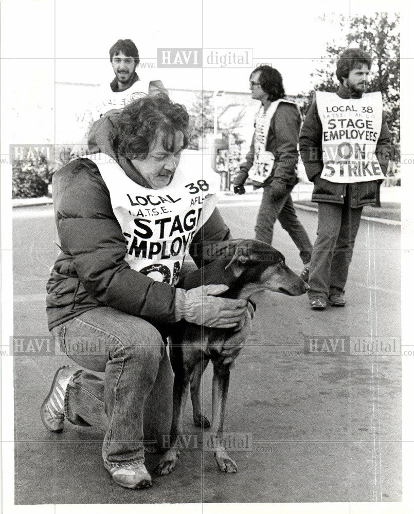 1980 Press Photo picket WJBK personalities Wandrei - Historic Images