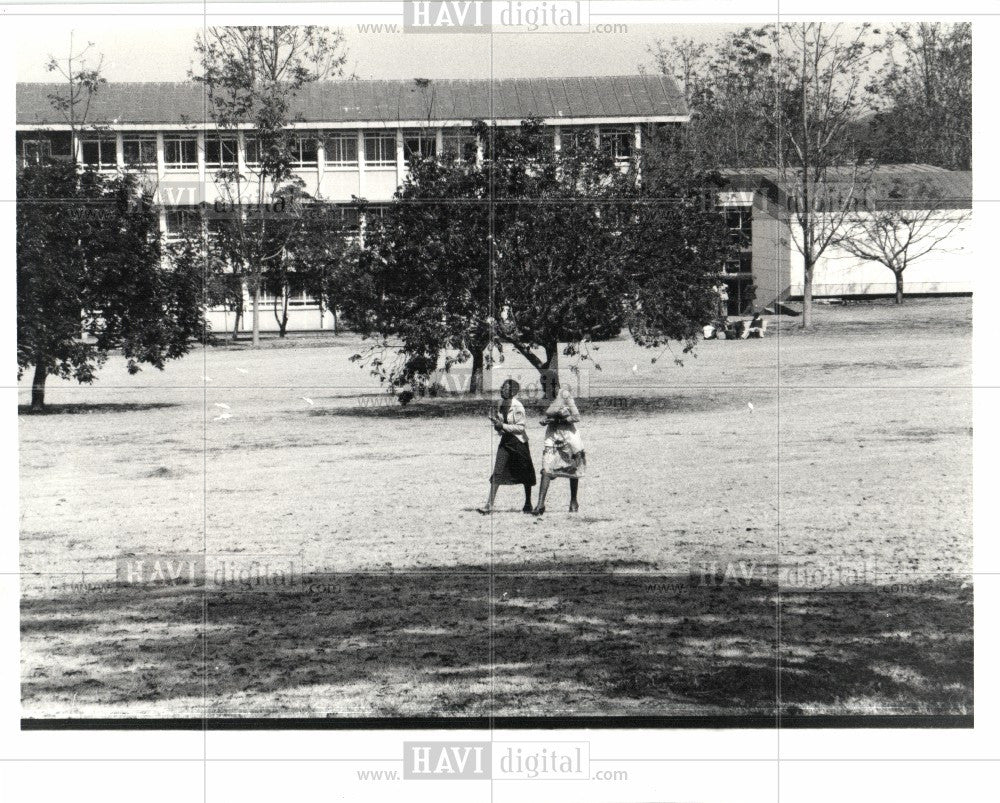 1981 Press Photo Zimbabwe Salisbury University Africa - Historic Images