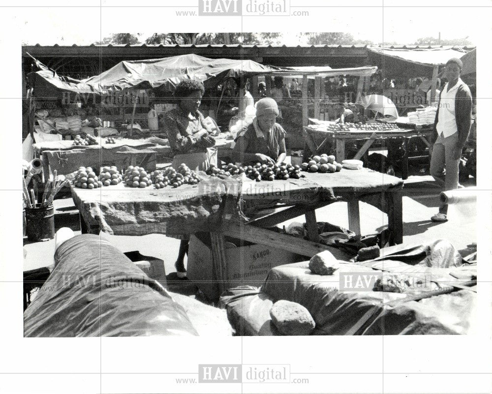 1986 Press Photo Harare Zimbabwe market - Historic Images