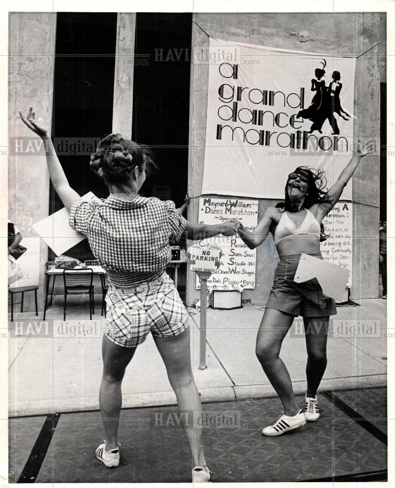 1974 Press Photo dance marathon 1940 - Historic Images