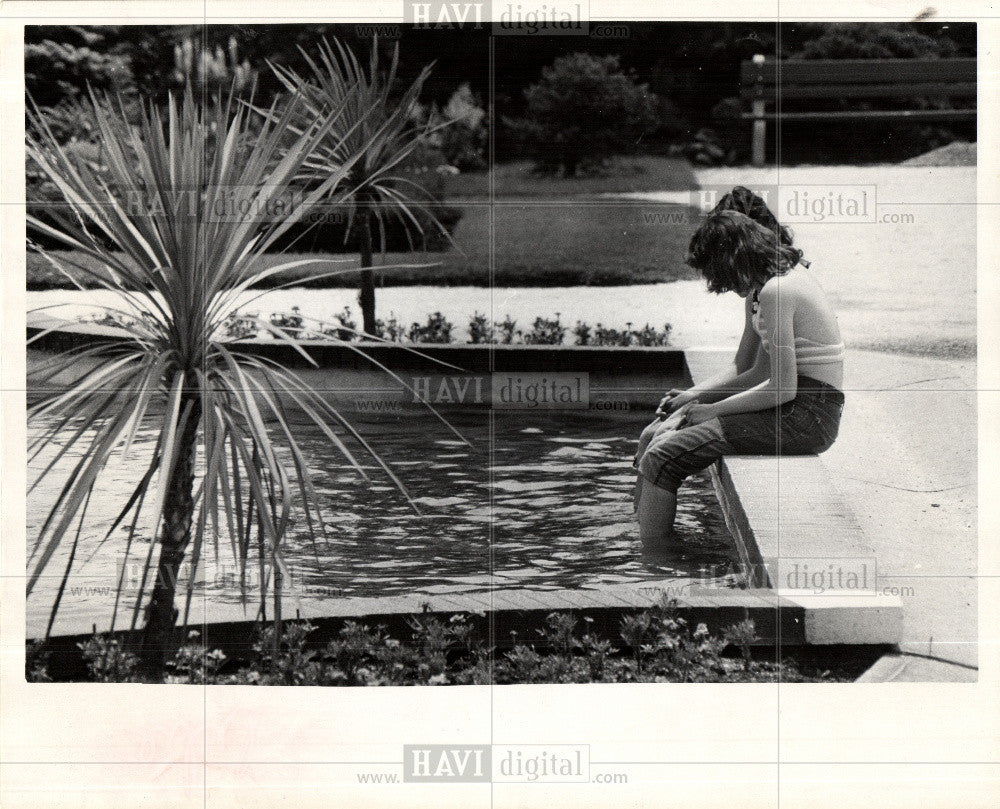 1974 Press Photo Windsor Ontario Pool Jackson Park - Historic Images