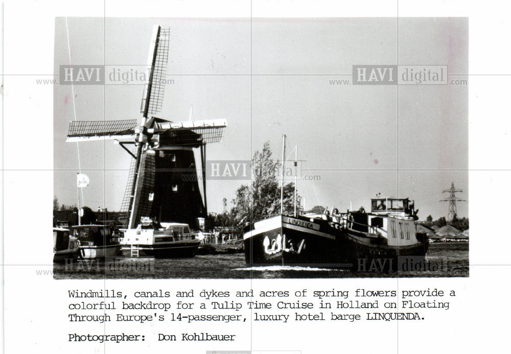 1988 Press Photo Windmill, Holland, travel, barque - Historic Images