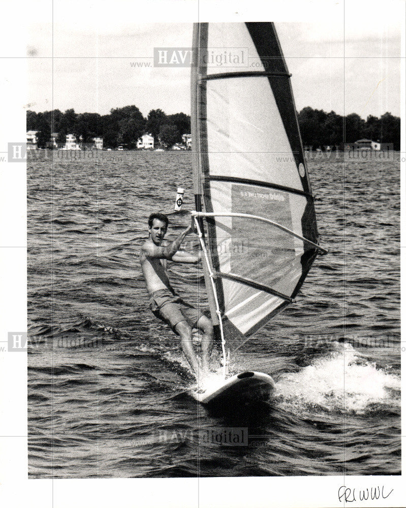 1989 Press Photo Portage lake sail boarding wind surf - Historic Images