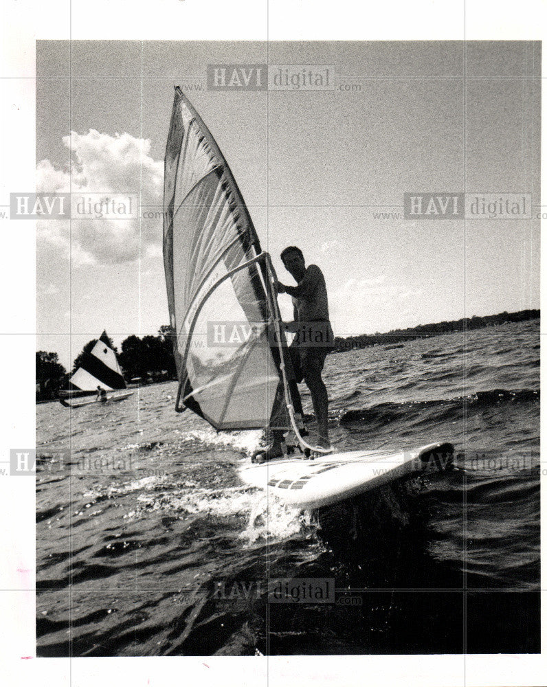 1992 Press Photo Windsurfing - Historic Images