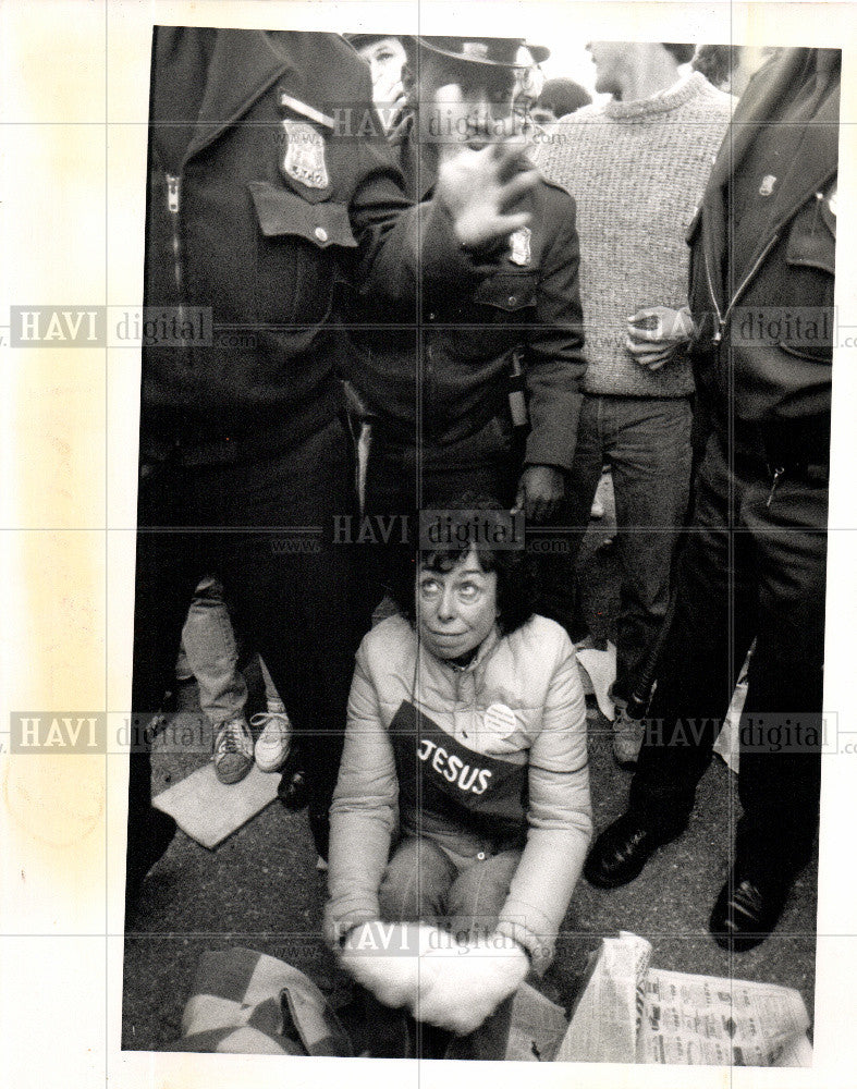 1989 Press Photo Demonstration - Historic Images