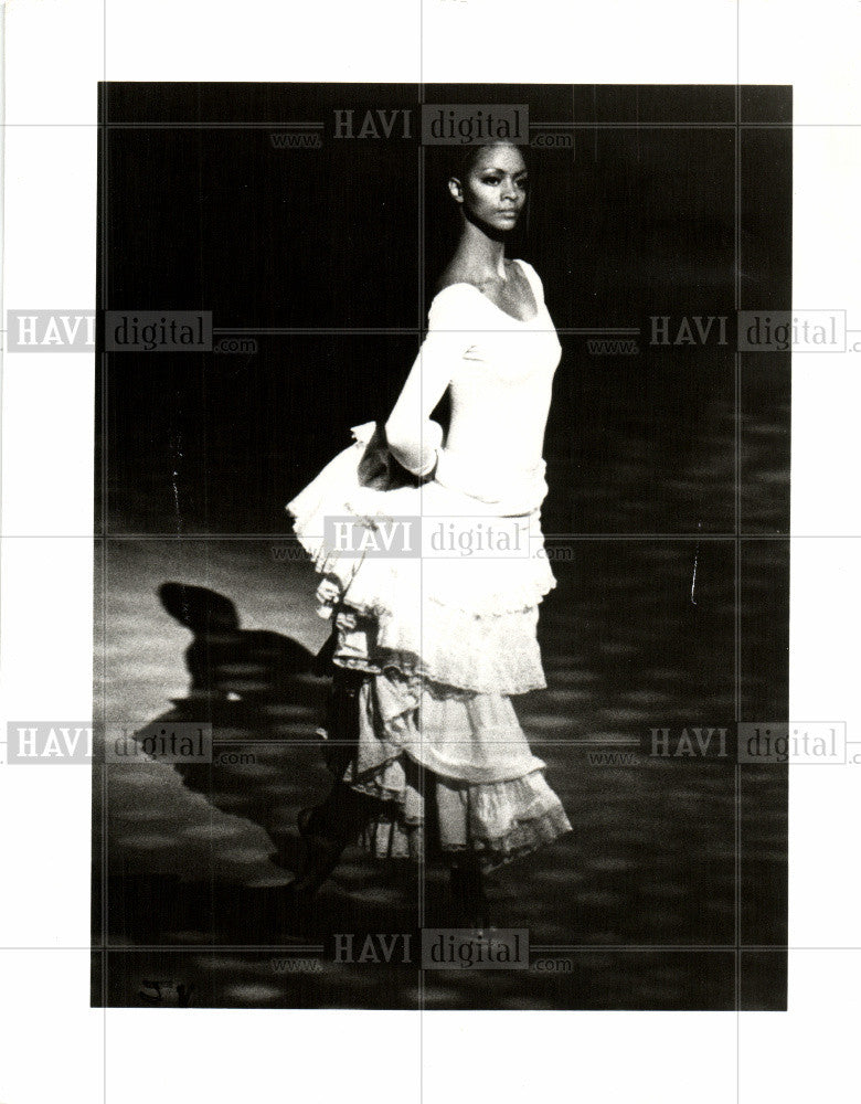 Press Photo Dance, Donna Wood - Historic Images