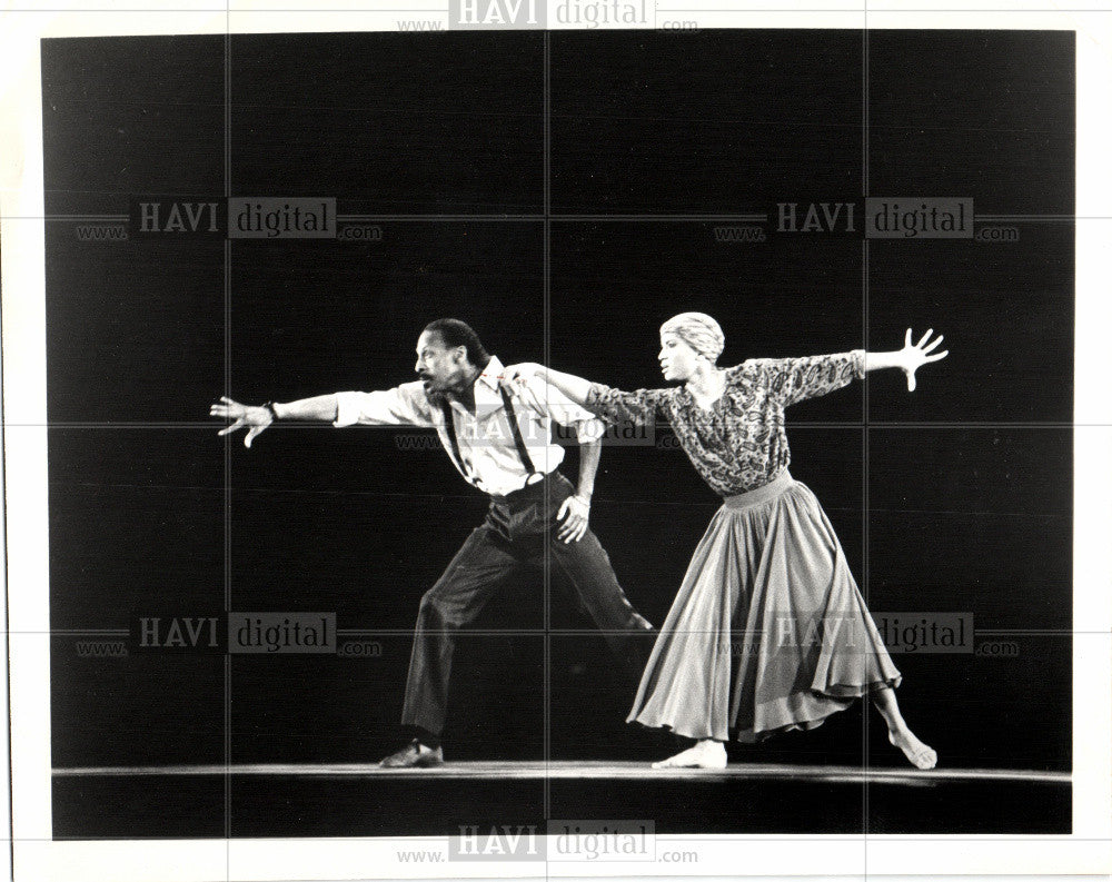 1987 Press Photo Alvin Ailey Dance Theatre - Historic Images